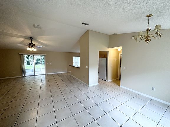 4th image of 54 Brigadoon Ln