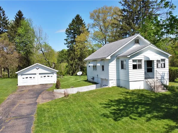 927 Garden Rd, Zanesville, OH 43701