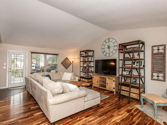 4th image of 7037 Dutchland Blvd