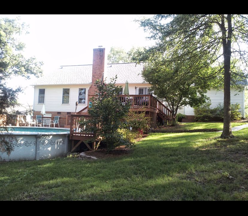 2nd image of 2460 Ridgeway Ln