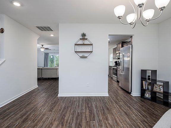 5th image of 129 Tall Pines Rd
