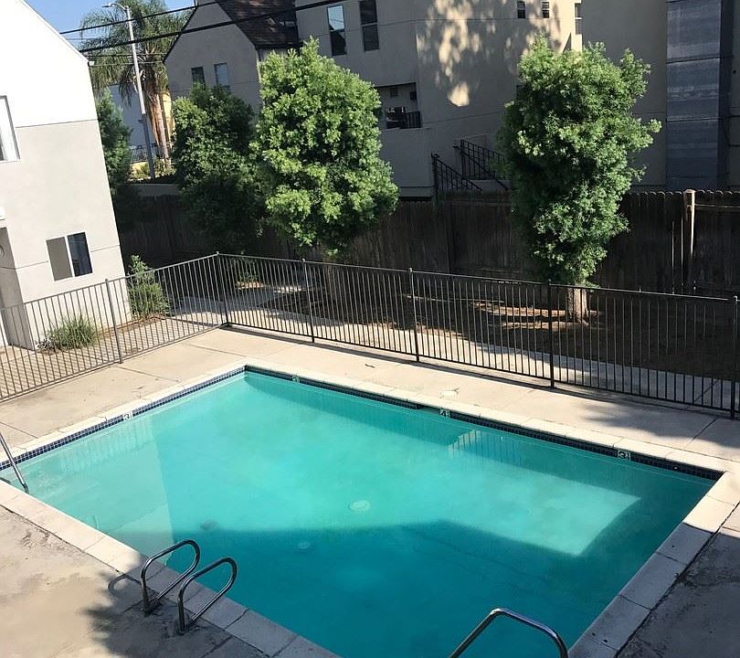 1st image of 14249 Friar St