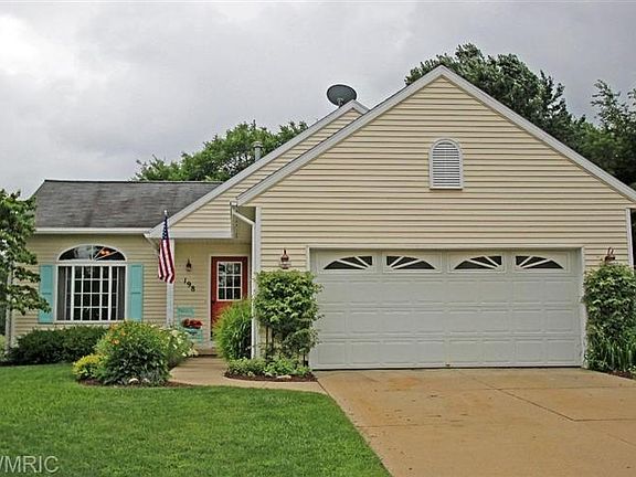 2nd image of 198 Rollingwood Dr NE