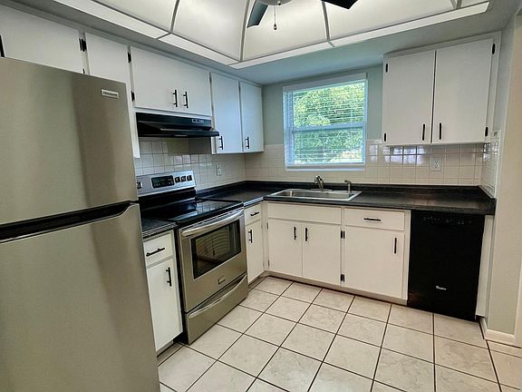 4th image of 2115 9th Ave W APT 6E