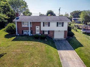 1114 Waterman Dr, Harrisonburg, VA 22802