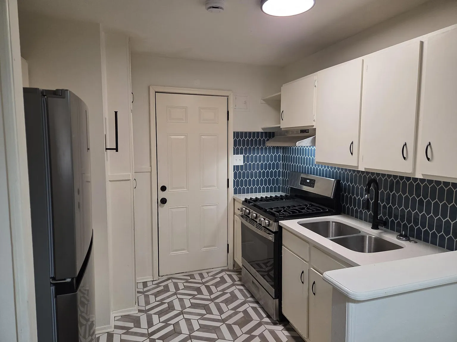 1 bed, 725 sqft, $850 — Photo 4