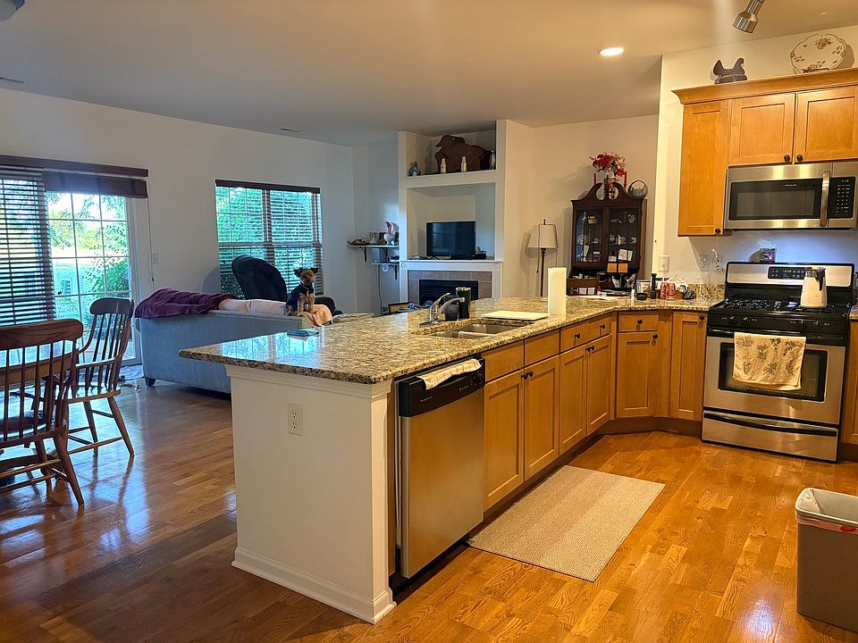 2nd image of 1628 White Oak Trl #0