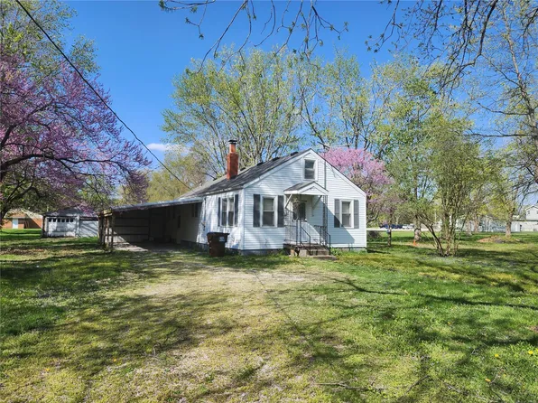 617 E Morgan St, Bunker Hill, IL 62014