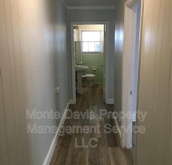 3300 Robinson Ave #B — Photo 1