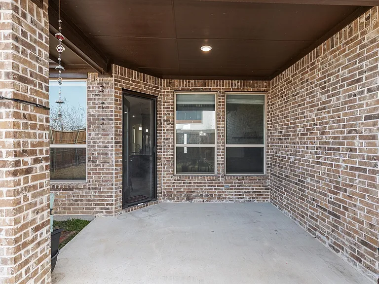 10611 Ferdinand Vw — Photo 28