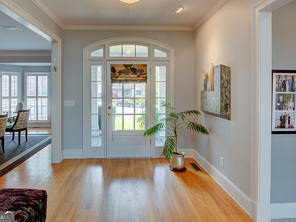 2nd image of 520 Redding View Ct