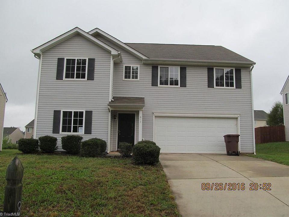 1st image of 813 Townsend Farm Dr