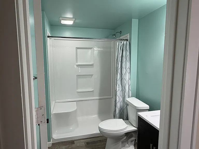8221 Grand Division Ave — Photo 10