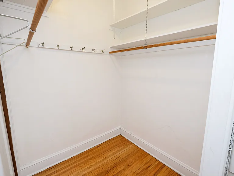 Grand Place Apartments — Photo 34