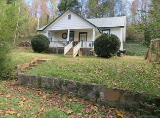 3843 Fulton Rd, Franklin, NC 28734
