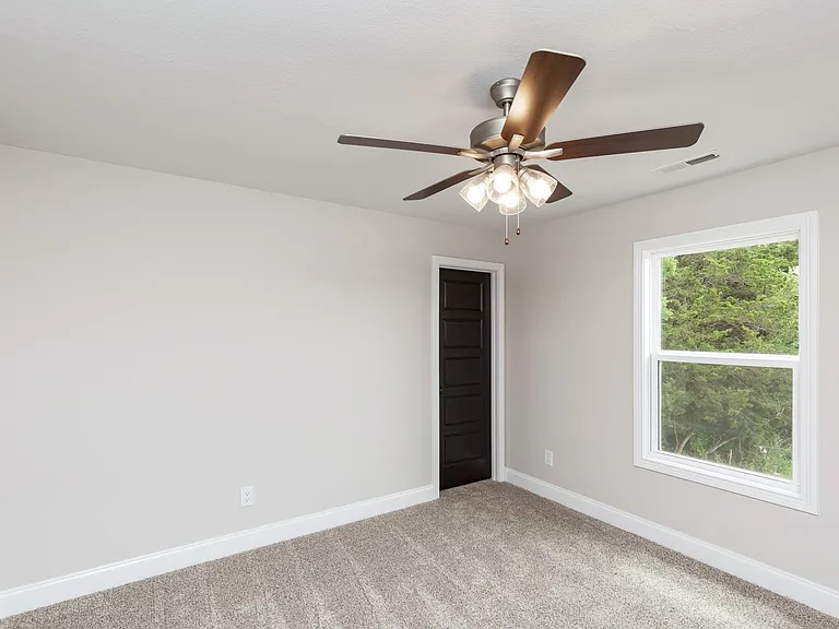 218 Copeland Rd — Photo 19