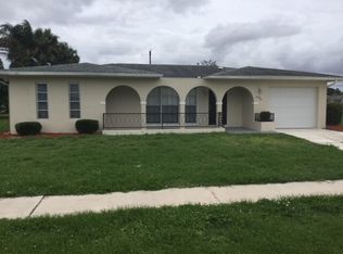 2290 Beacon Dr, Pt Charlotte, FL 33952