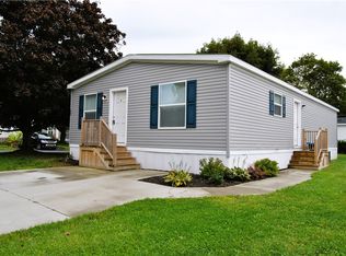 100 Hillside Dr, Avon, NY 14414