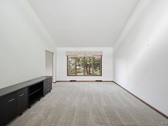 5th image of 72 Little Robin Rd