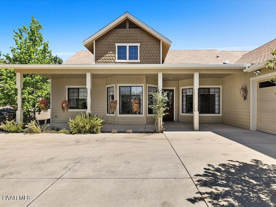 1st image of 2547 Golden Bear Dr