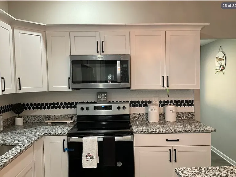 1434 Oakdale Ave — Photo 11