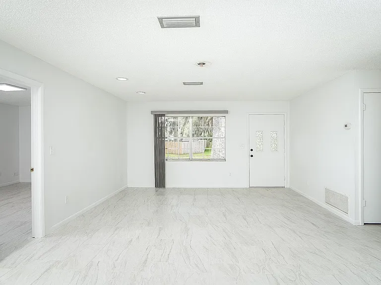494 Romano St — Photo 30