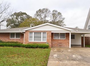 229 Destrehan Dr, Destrehan, LA 70047