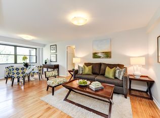 1801 Clydesdale Pl NW APT 312, Washington, DC 20009