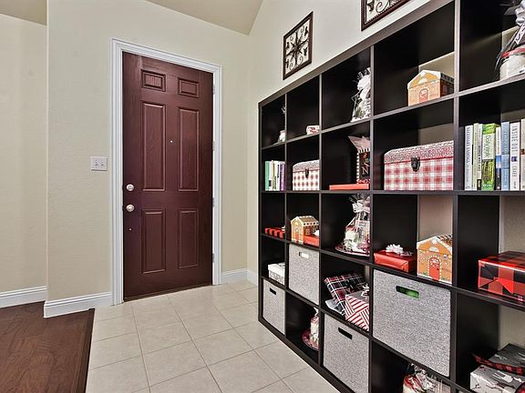 5th image of 4217 Holburn Dr