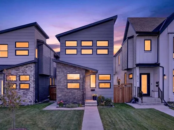 4656 W 82nd St NW, Calgary, AB T3B 2P7