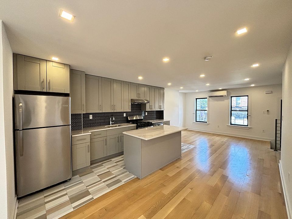 1st image of 854 Wyckoff Ave Floor 2