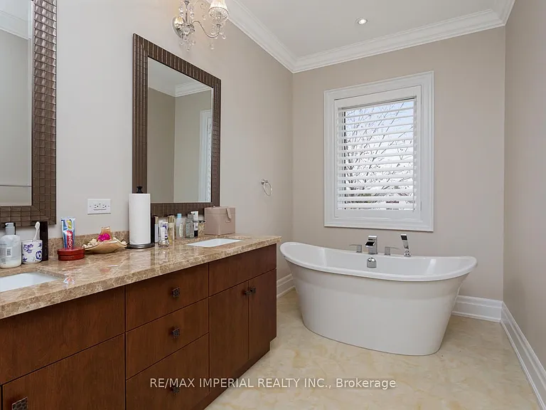 3568 Joan Dr — Photo 23