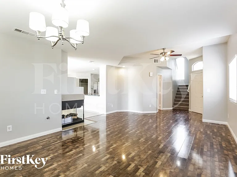 9501 Forest Lily Ct — Photo 4