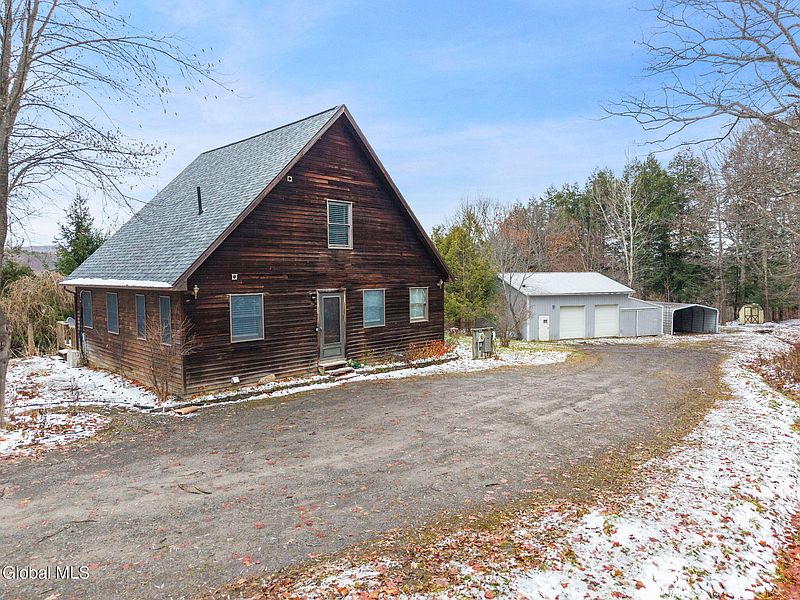 5th image of 336 Smith Road