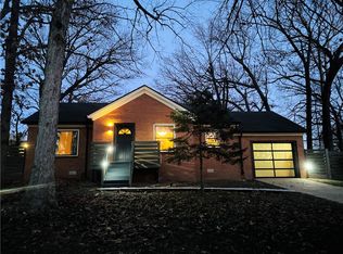 310 NW J St, Bentonville, AR 72712