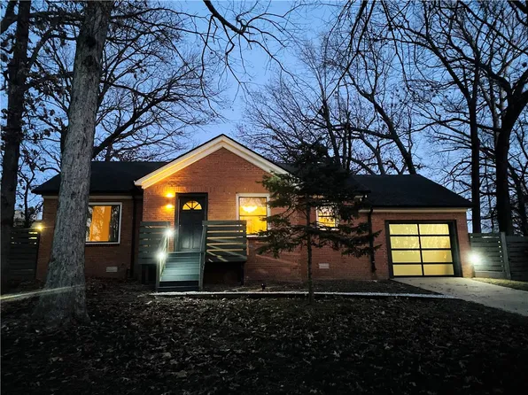 310 NW J St, Bentonville, AR 72712