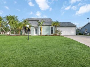 5211 Cedar Hammock Ct, Sarasota, FL 34232
