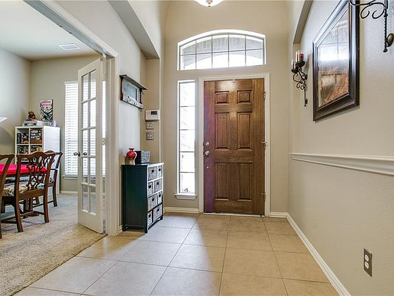 2nd image of 2901 Truman Dr
