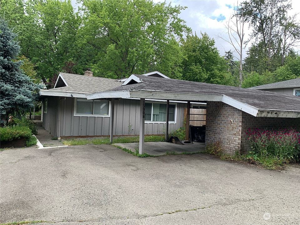1st image of 13908 13910 SE Newport Way