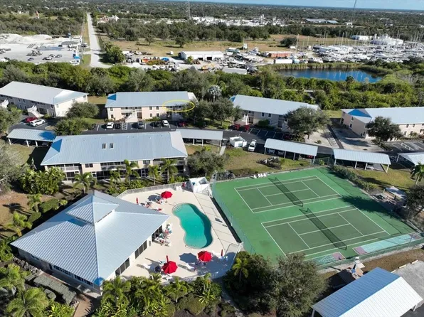 9850 Fiddlers Green Cir Unit 228, Rotonda West, FL 33947