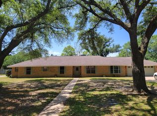 551 E Oak Ln, Nacogdoches, TX 75961
