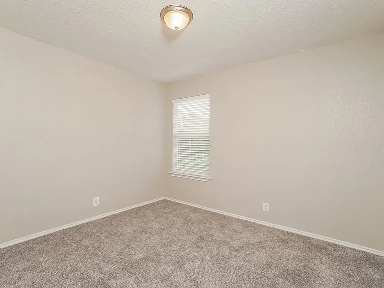6647 Arbor Farm — Photo 15