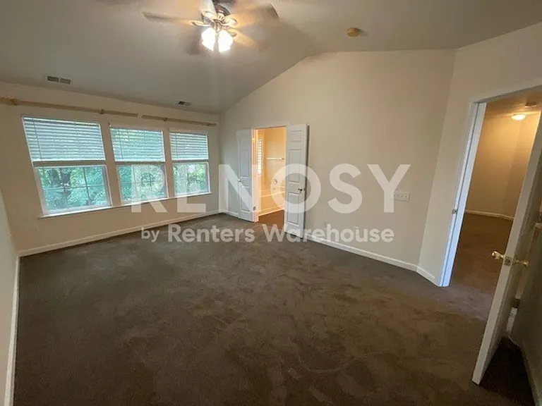 11715 Harsworth Ln — Photo 14