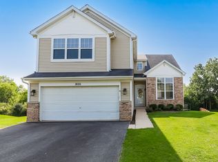 2121 N Camden Ln, Round Lake Beach, IL 60073