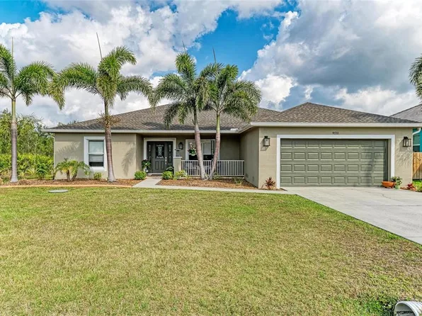 9211 Koma St, Port Charlotte, FL 33981