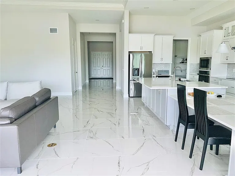 9632 Surrey Rose Dr — Photo 8