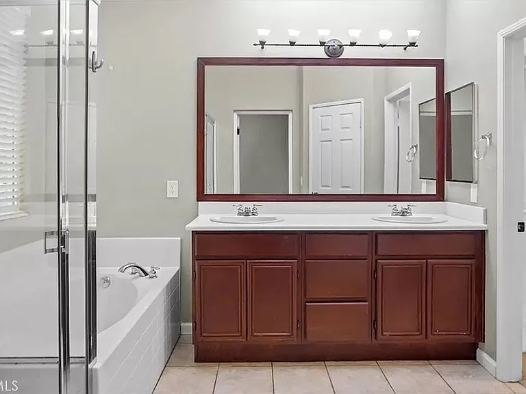 3954 Woburn Ct — Photo 44
