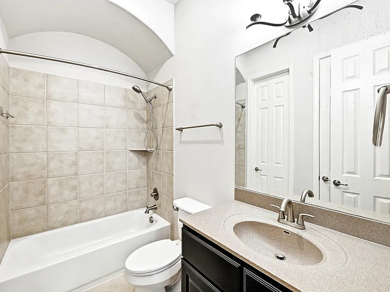 1611 Rimstone Dr — Photo 23