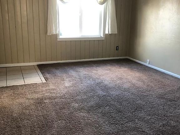 3rd image of 11217 B St S APT 4