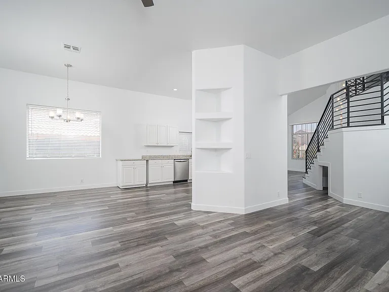 18031 N 15th Pl — Photo 6